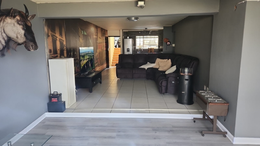 To Let 2 Bedroom Property for Rent in Hartebeespoort A H North West